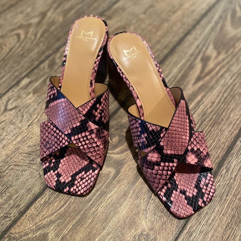 NIB Marc Fisher Saydi Snake-print Heels🛍
